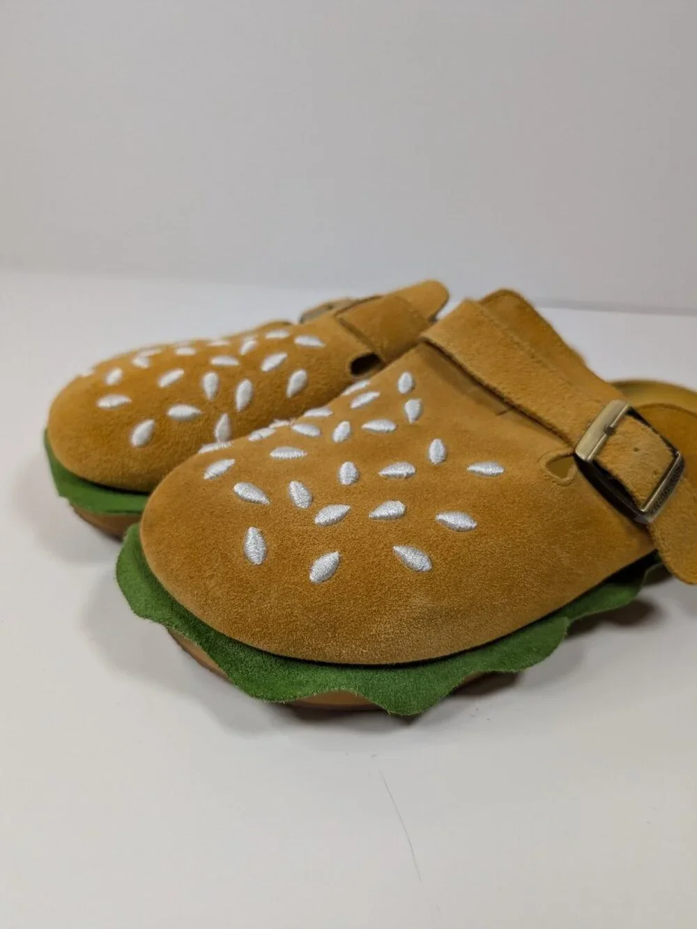 Great condition Burger Theme Hello Slippers brand shoes - size 38/8 - Picture 2 of 16